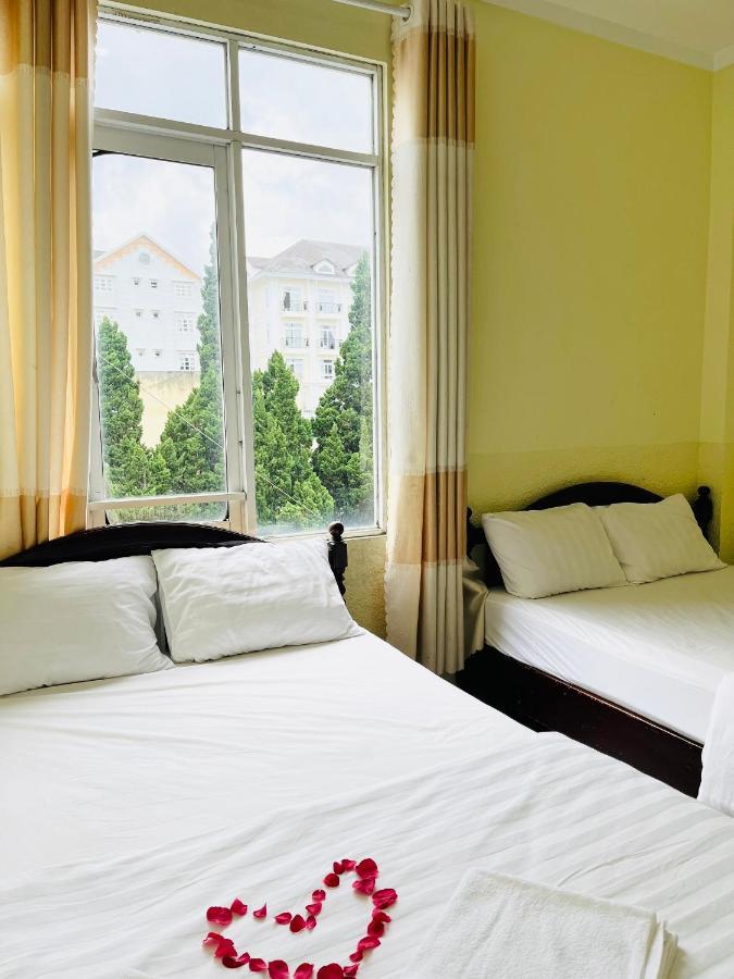 Hotel Khach San Xuan Quynh Da Lat Esterno foto