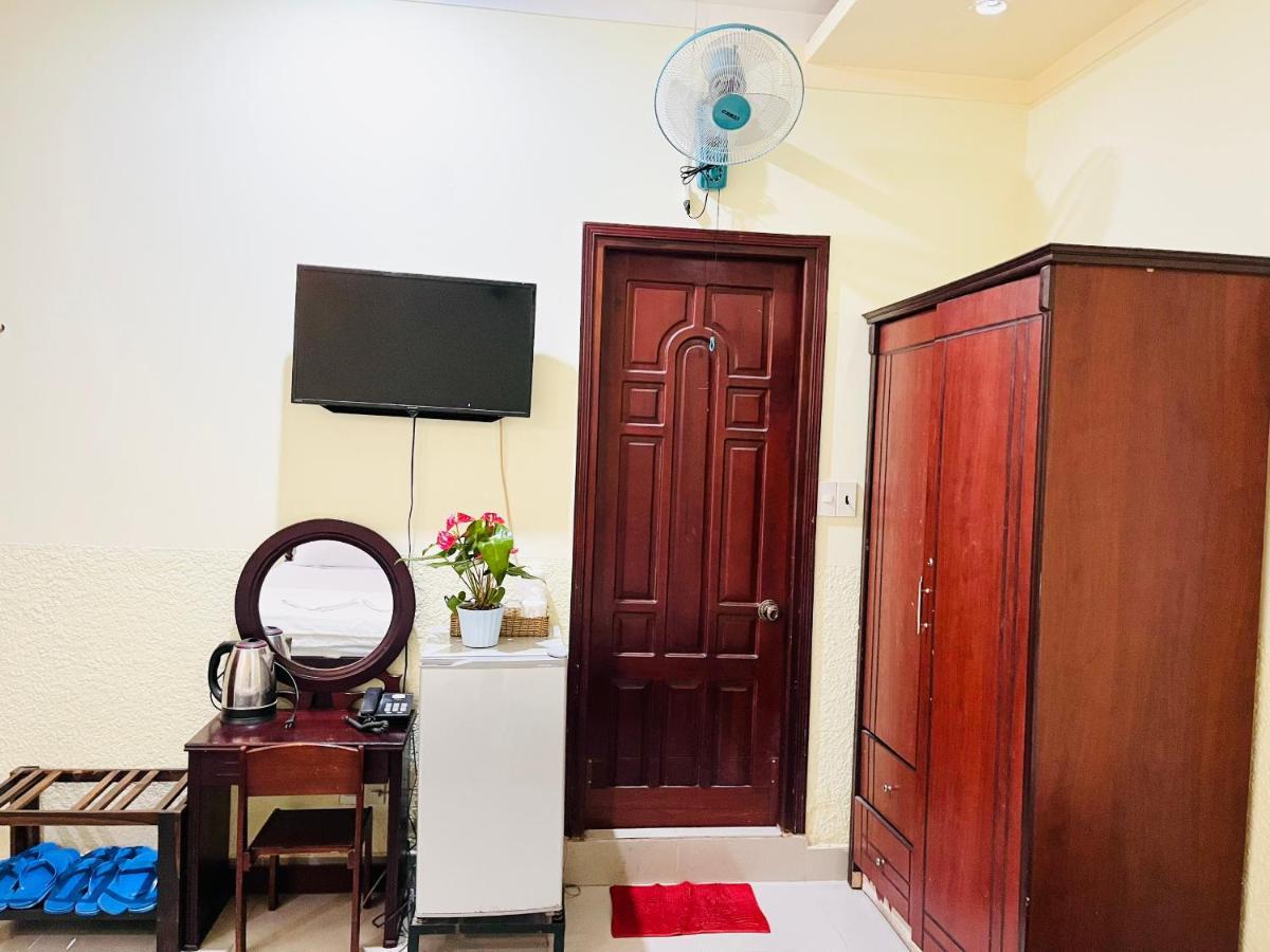 Hotel Khach San Xuan Quynh Da Lat Esterno foto
