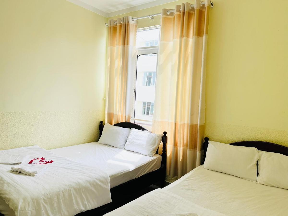 Hotel Khach San Xuan Quynh Da Lat Esterno foto