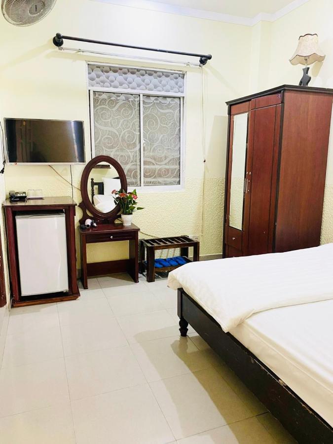 Hotel Khach San Xuan Quynh Da Lat Esterno foto