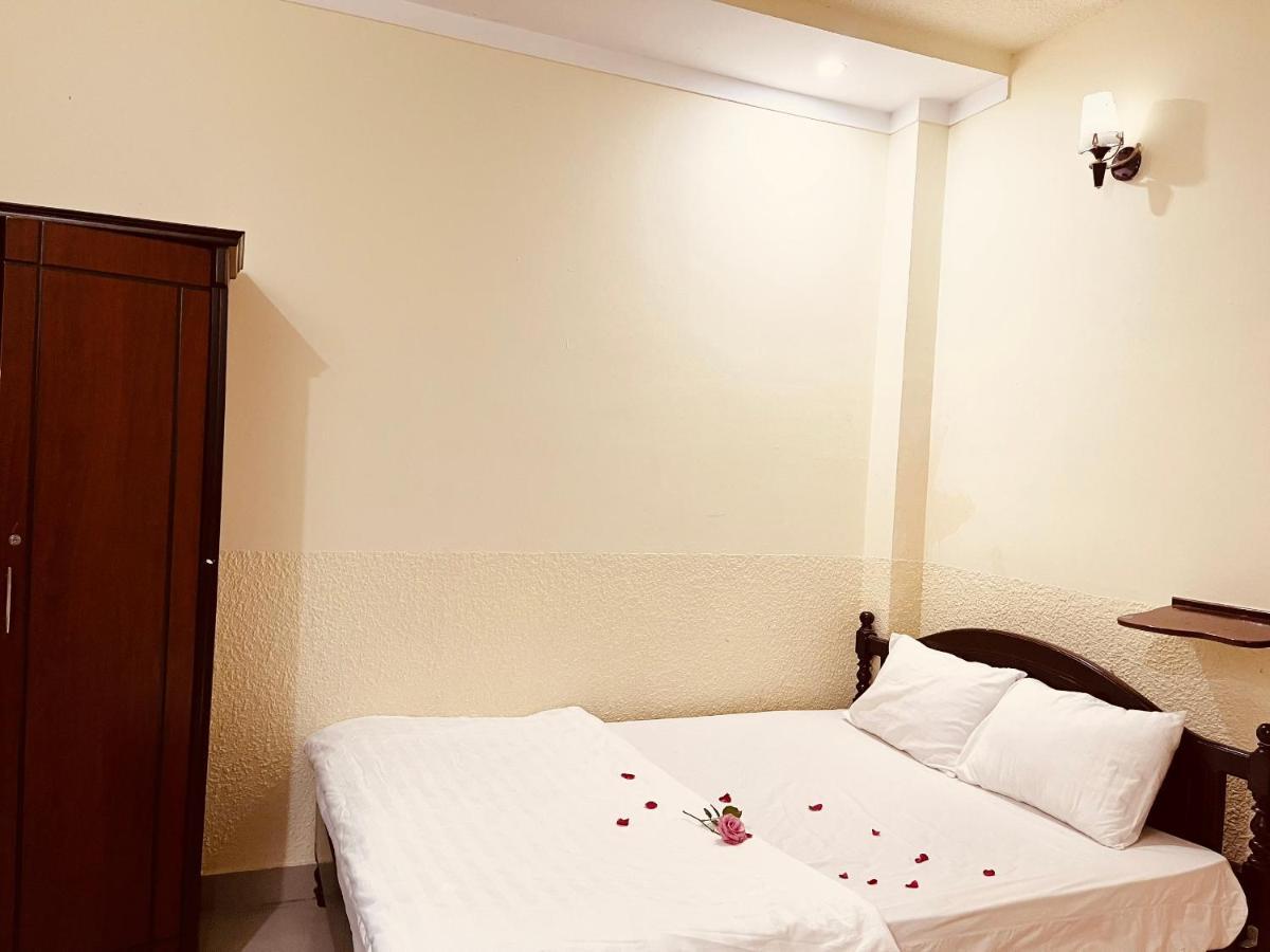 Hotel Khach San Xuan Quynh Da Lat Esterno foto
